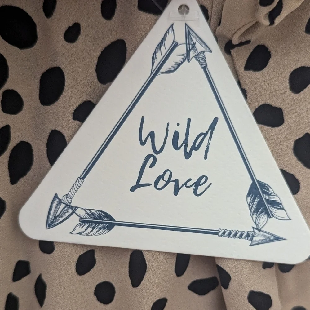 Wild Love Beige and black Elastic Waist Blouse size Large - Picture 5 of 7